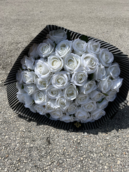 FOREVER ROSE BOUQUET